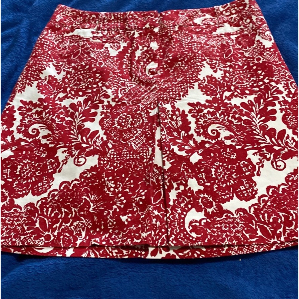 Super cute! Red design, Size 14 Petite